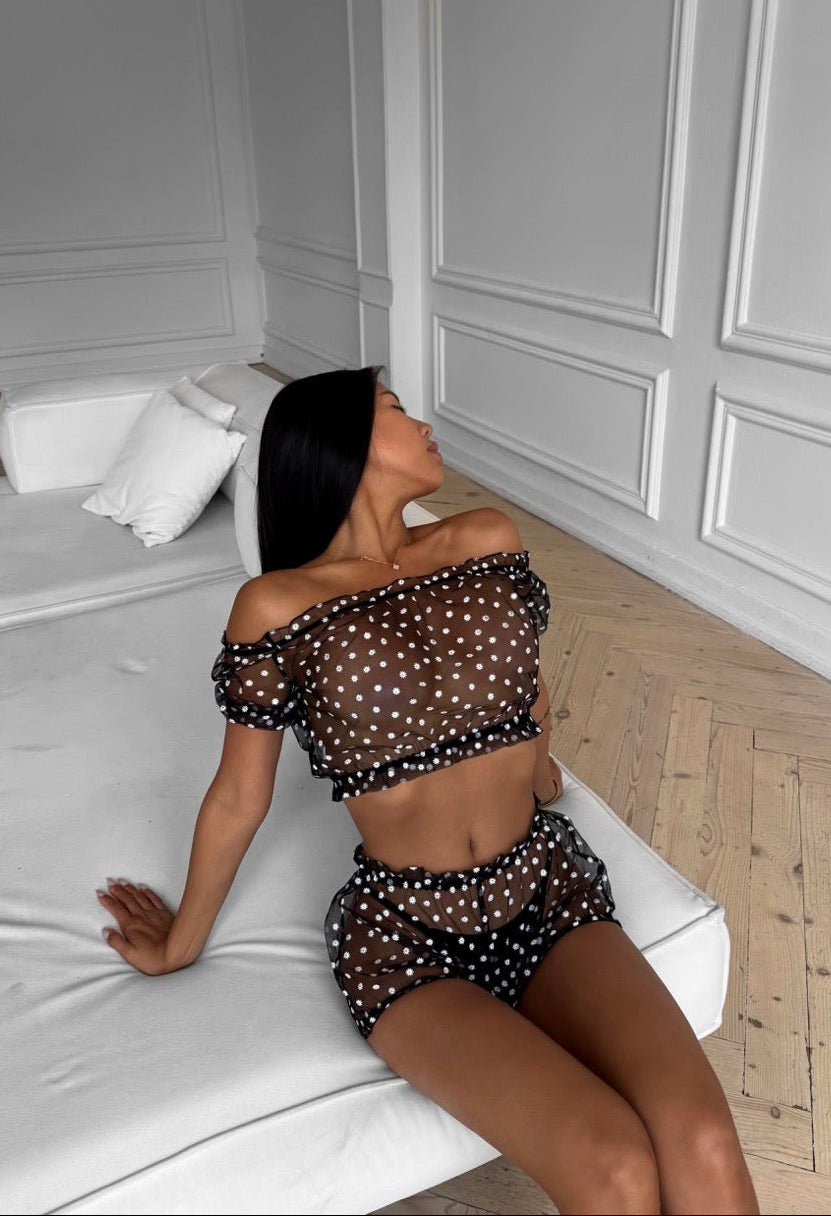 Chamomile Short Sleeve Black