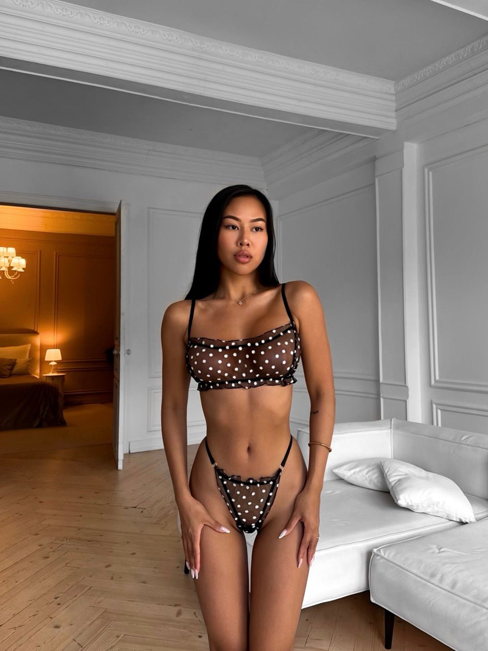 Chamomile Thong Black