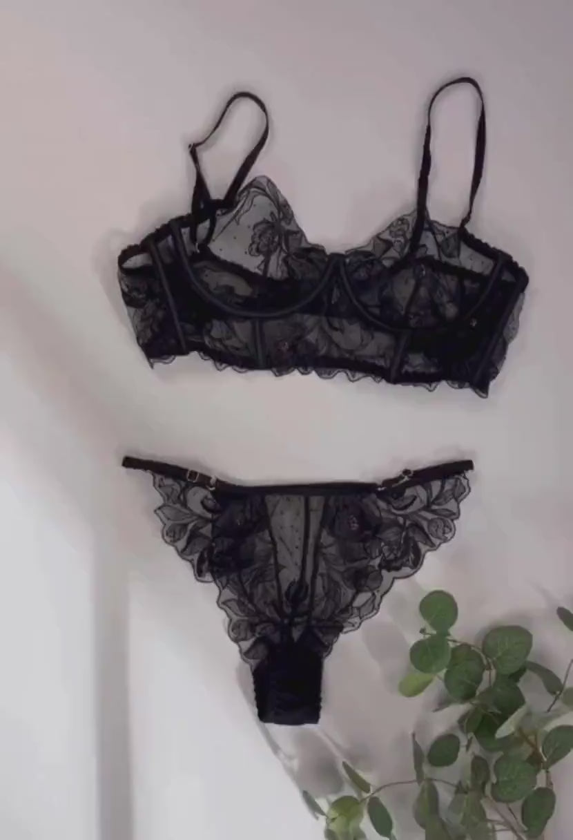 Black lingerie set Megan – lace bra and panties video The Kiss